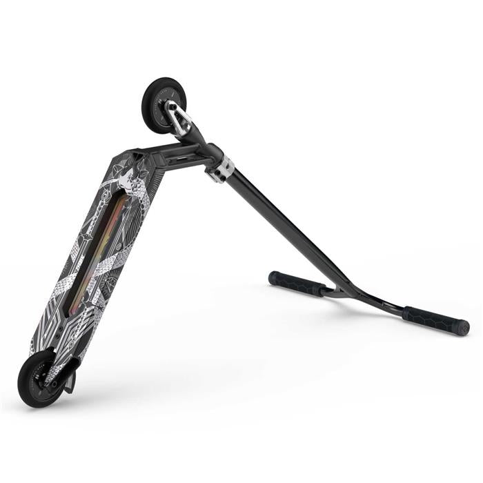 Fuzion Trottinette Freestyle Z350 Serpent Noir et Chrome (tuerie)